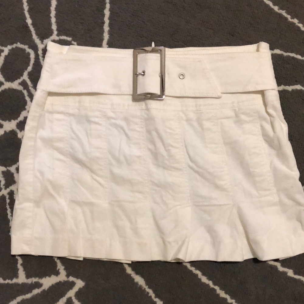 Bebe beige pleated velvet mini skirt